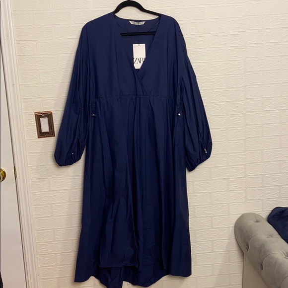 Brand new Zara Voluminous Poplin Dress - Picture 3 of 4
